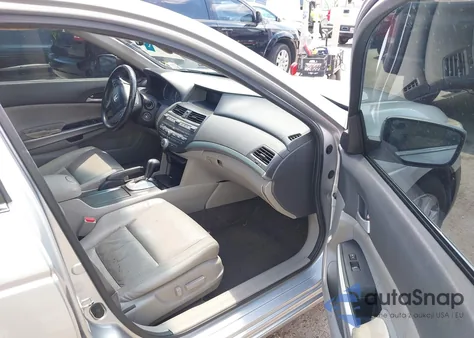 2010 Honda Accord 3.5 Ex-L z USA, uszkodzony, nr VIN 1HGCP3F86AA004977